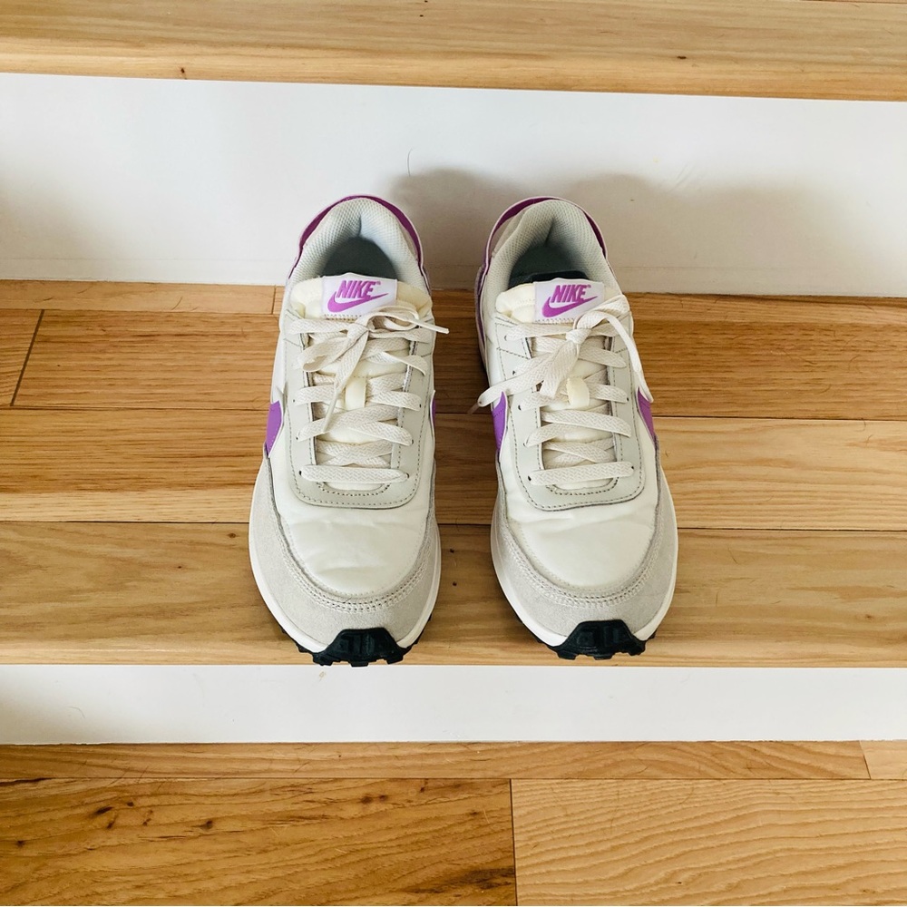Nike Women’s Size 9 Running Shoes in excellent condition
